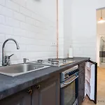 Apartment Mid Mennicza *